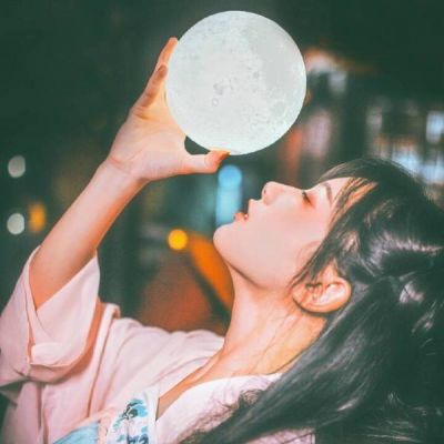 35张高清无水印清新美女微信头像 适合女生用的头像合集