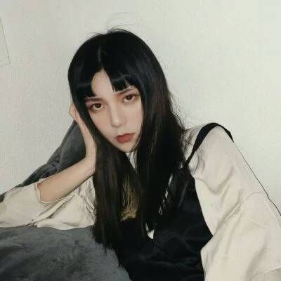 23张高清酷感个性女生头像 个性女孩头像合集