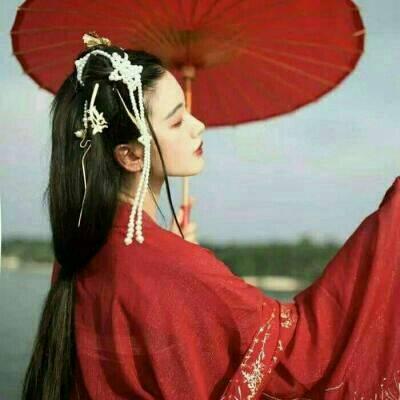 14张高清红衣霸气古风女生真人头像合集