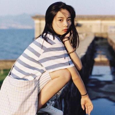 22张高清小清新闺蜜头像 氛围感拉满的女生头像合集