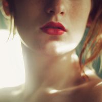 38张冷艳感拉满！高冷烈焰红唇女生QQ头像合集