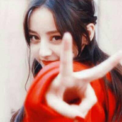 迪丽热巴卖萌可爱头像合集（29张）_明星头像