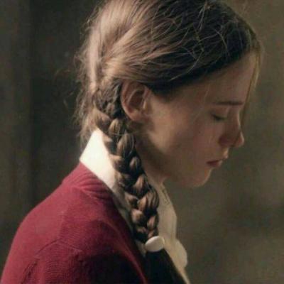 21张高清欧美伤感女生头像 个性氛围感拉满