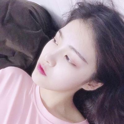 22张高清小清新闺蜜头像 氛围感拉满的女生头像合集