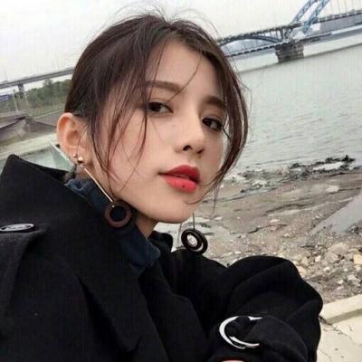 33张高清高冷黑暗系女生头像合集