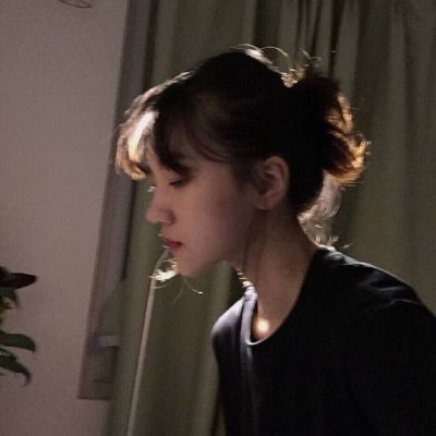 12张真人女生小清新QQ头像 清爽好看还可爱