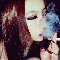 44张霸气拽酷抽烟女生头像 氛围感拉满的社会感女头