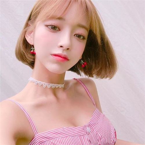 23张高清女生微信头像图 直接用不踩雷