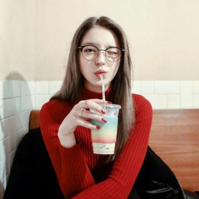 24张超有范儿的欧美气质女生高清头像合集