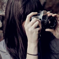 拿相机的青春女生头像合集 35张