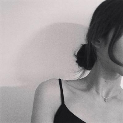 21张氛围感拉满的失落女生伤感意境头像