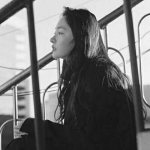 12张高清伤感女生黑白头像 快存起来用