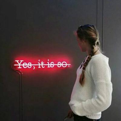 19张高清欧美女生霸气拽头像 好看又有范儿