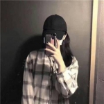 11张潮感拉满的简约女生头像 清爽又有范儿