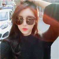 戴墨镜女生头像合集！23张气场拉满的酷飒造型
