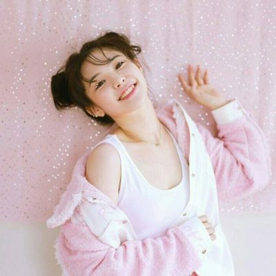 13张氛围感拉满！女生阳光微笑QQ头像高清唯美合集