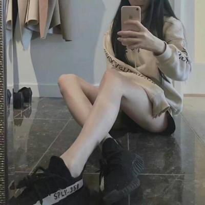 14张高清性感好身材女生头像合集