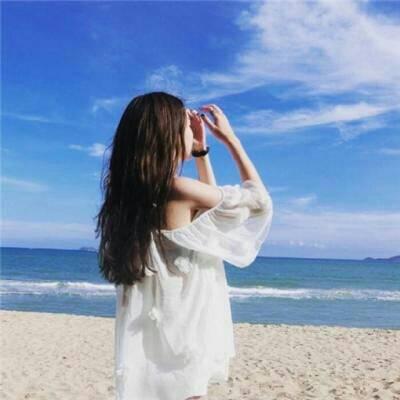 11张高清海边意境女生背影头像 氛围感拉满