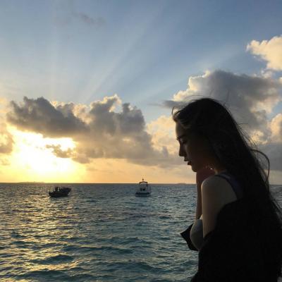 36张高清欧美森系清新女生头像合集