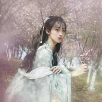 17张高清好看的古风女生QQ头像合集