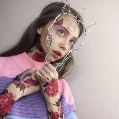 33张高清欧美原宿风女生头像 好看又有格调