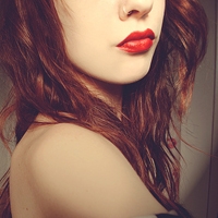 18张霸气红唇女生头像合集 又美又飒超吸睛