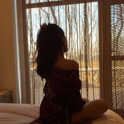 30张高清女生意境背影头像 氛围感拉满的女头合集