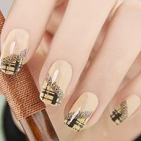 适合美甲师用的创意彩色美甲头像 共19张女生头像