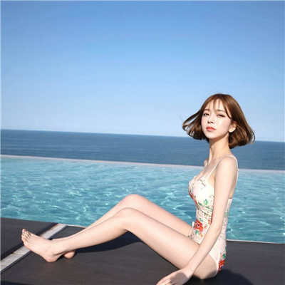 夏日清凉萌妹头像合集 12张可爱女生头像来啦