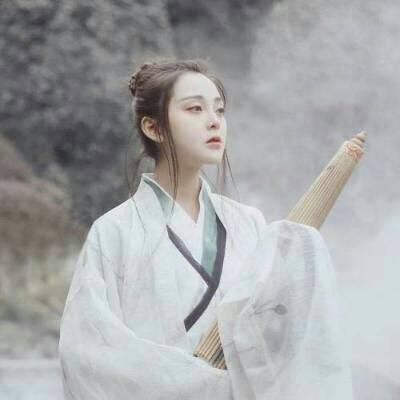 16张真人古风女头像 自带多愁善感的古韵气质