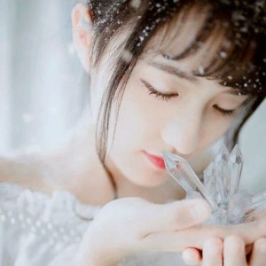 微信思念头像合集！18张高清唯美女生相思头像，安静想你的氛围感拉满