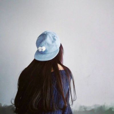 微信头像背影女生气质清新款 22张合集