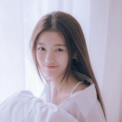 19张简约干净的白色系小清新女生头像合集
