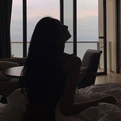 16张当下超火的个性美女头像合集 最新潮流款都在这