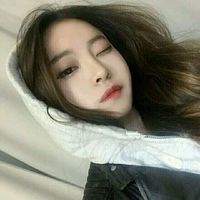 16张淡雅红唇女生QQ头像 氛围感拉满