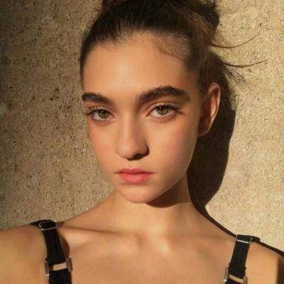 22张高清欧美风个性女生头像 好看又有范儿