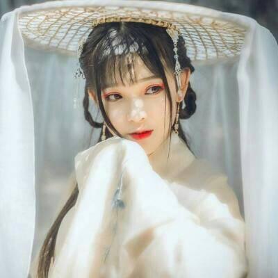 16张真人古风女头像 自带多愁善感的古韵气质
