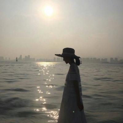 18张高清优雅成熟气质女生头像合集