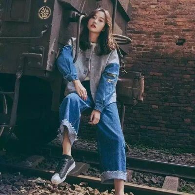 14张氛围感拉满的伤感颓废女生头像合集