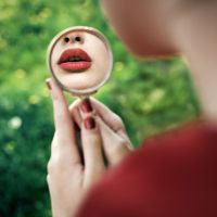 38张冷艳感拉满！高冷烈焰红唇女生QQ头像合集