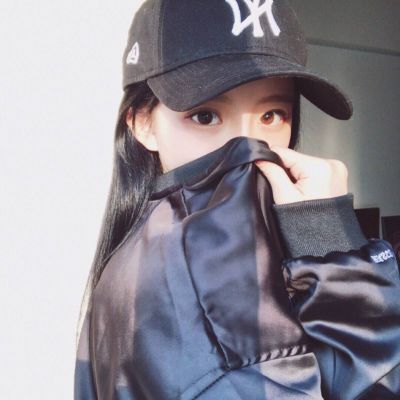 35张高清无水印清新美女微信头像 适合女生用的头像合集