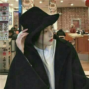 带血诡异颓废女生头像合集 14张可直接用