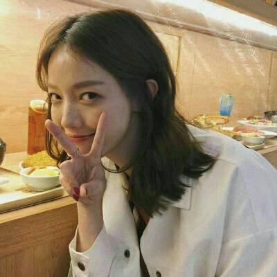 31张高清嘟嘴可爱女生头像 快存来当头像