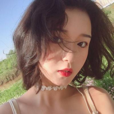 36张超酷短发个性女生头像 高清无水印直接用