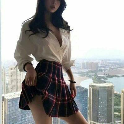 微信女生真实头像 25张高清撩人真人女生头像合集
