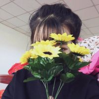 女生手捧花清新头像合集 共18张