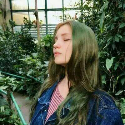 31张高清欧美风意境女生头像合集