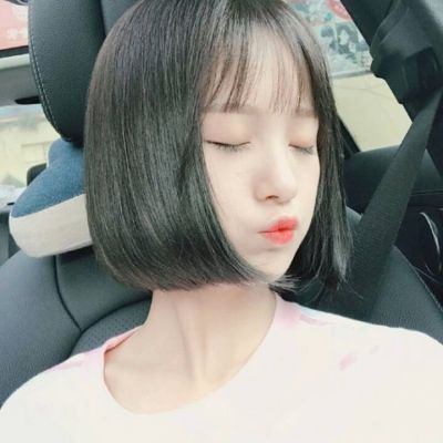 女生霸气短发发型头像合集 18张高清好看的图来了