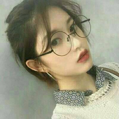 15张高清高冷气质短发女生头像 氛围感拉满