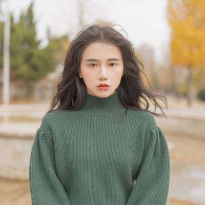 35张高清无水印清新美女微信头像 适合女生用的头像合集